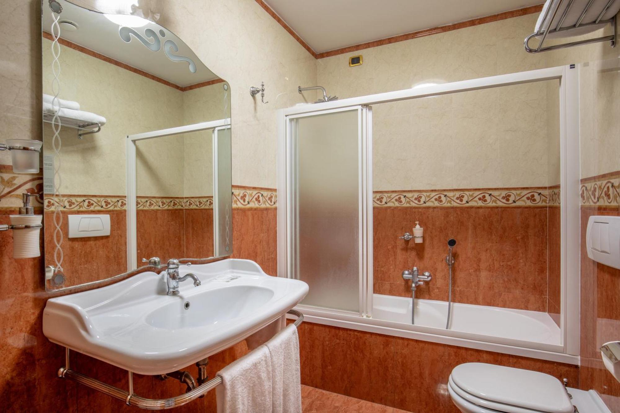 Consoli Romani Vatican Rooms Ngoại thất bức ảnh